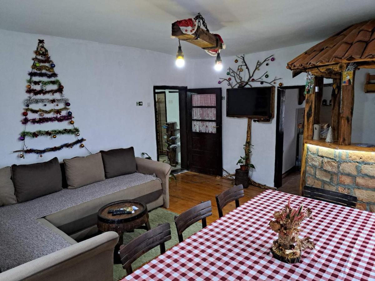 Seosko Domacinstvo „Gabar” Villa Custica Екстериор снимка
