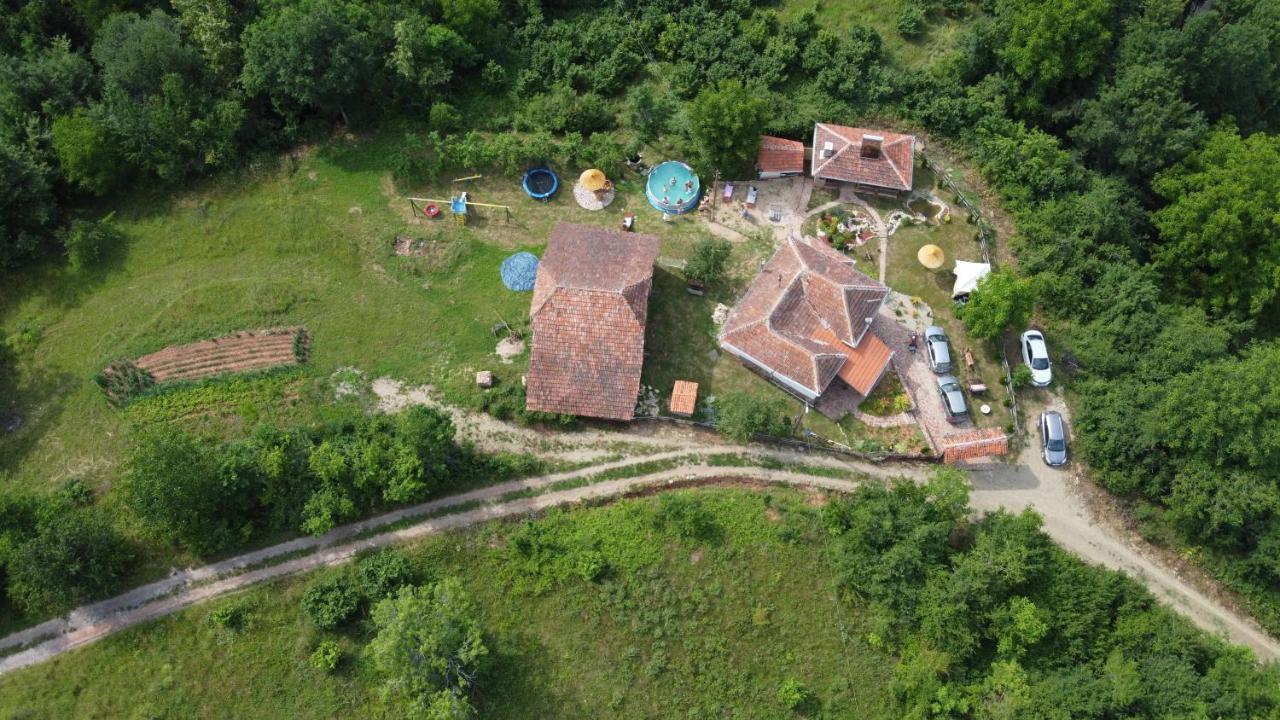 Seosko Domacinstvo „Gabar” Villa Custica Екстериор снимка