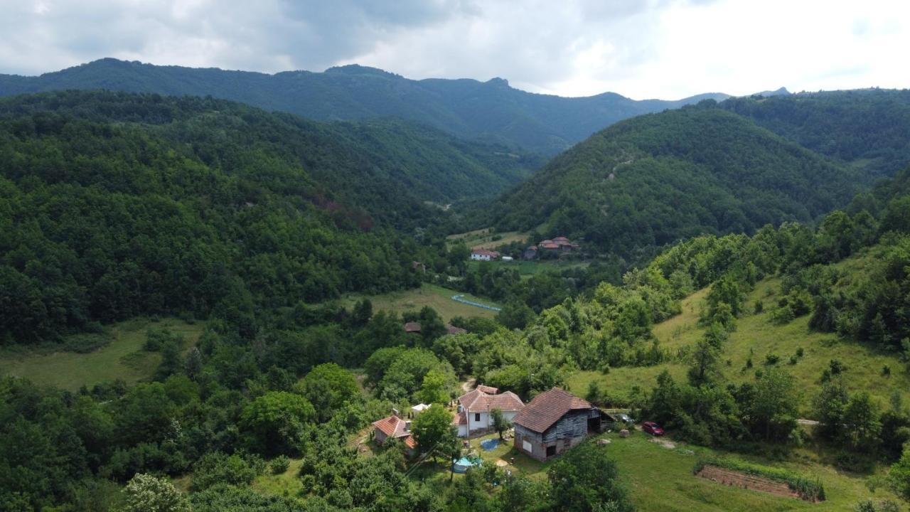 Seosko Domacinstvo „Gabar” Villa Custica Екстериор снимка