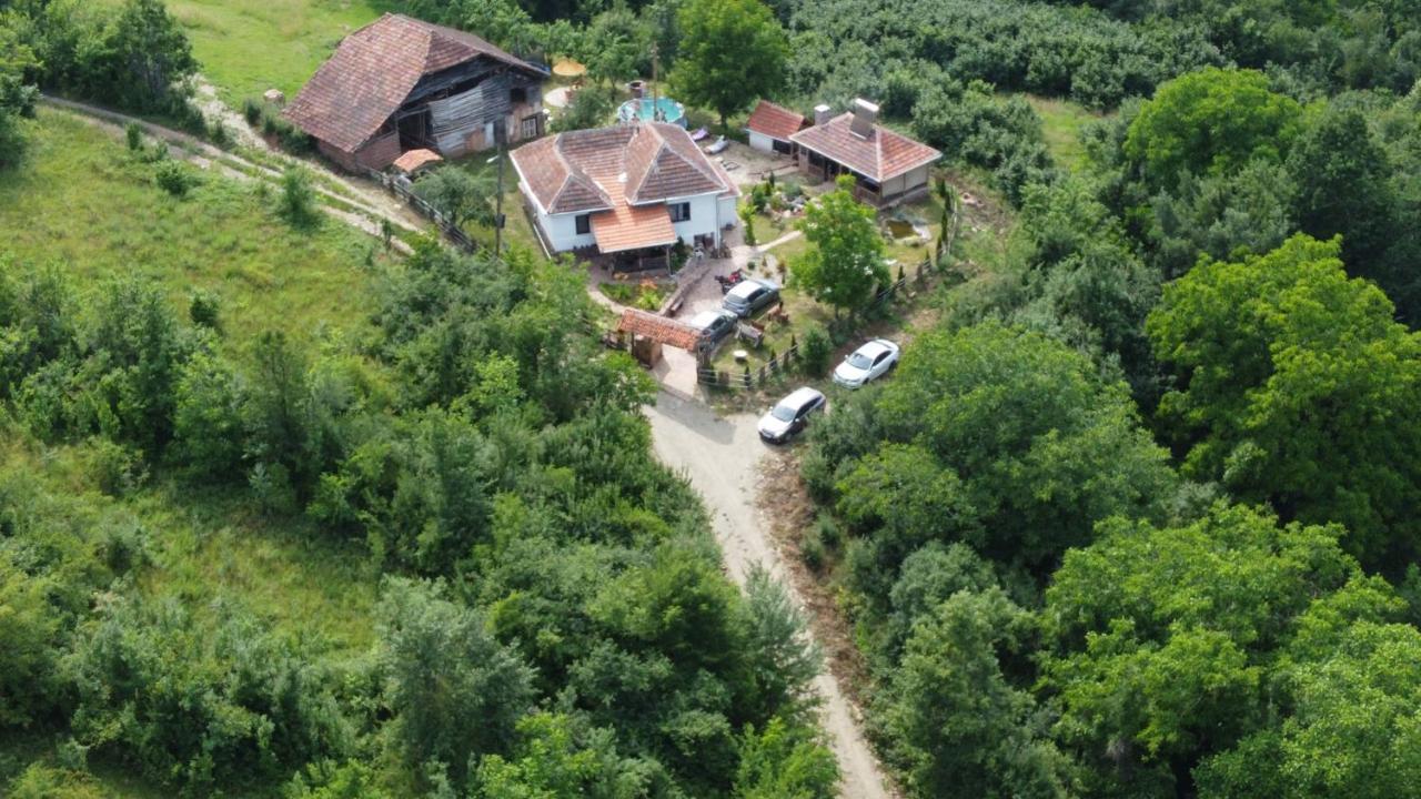 Seosko Domacinstvo „Gabar” Villa Custica Екстериор снимка