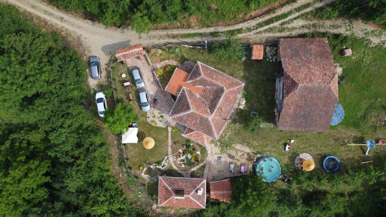 Seosko Domacinstvo „Gabar” Villa Custica Екстериор снимка